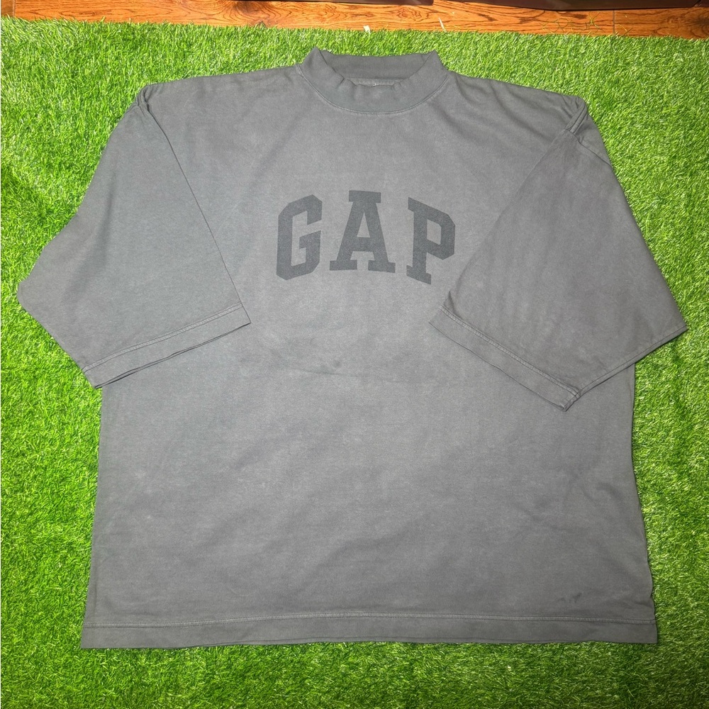 Yeezy Gap Dove No Seam Tee ‘Dark Gray’ (sz L)
